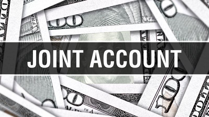 Joint Bank Account Full Guide - Should You Consider It?